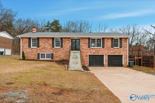 512 Bain Drive SE, Huntsville, AL 35803