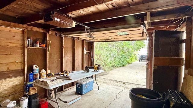 1006 University University Ave W, Minot, ND 58703
