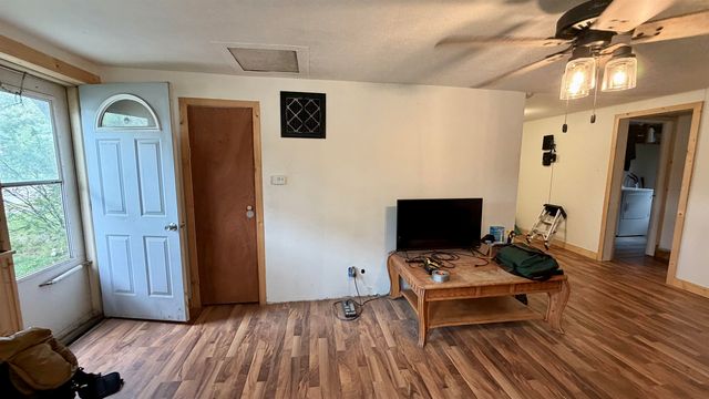 1006 University University Ave W, Minot, ND 58703