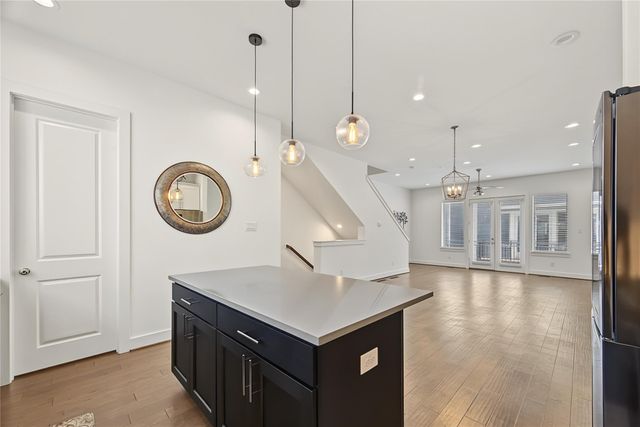 2208 Mcgowen Street, Houston, TX 77004