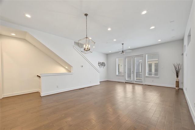 2208 Mcgowen Street, Houston, TX 77004