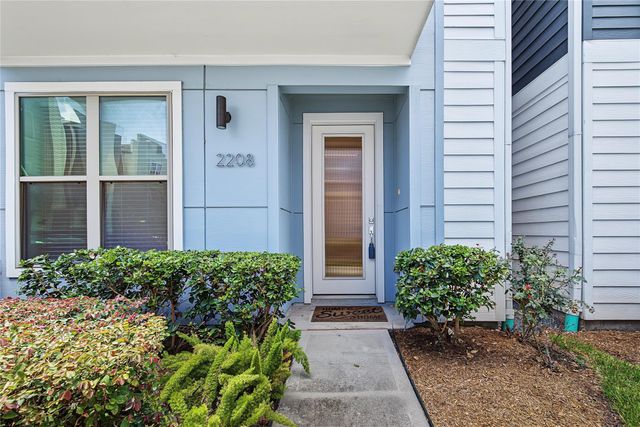 2208 Mcgowen Street, Houston, TX 77004