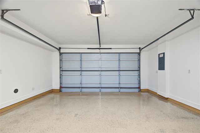 2208 Mcgowen Street, Houston, TX 77004
