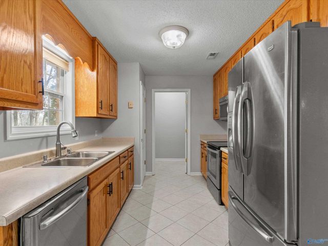 18292 East Limestone Road, Athens, AL 35613