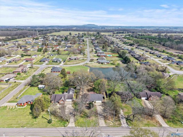 18292 East Limestone Road, Athens, AL 35613