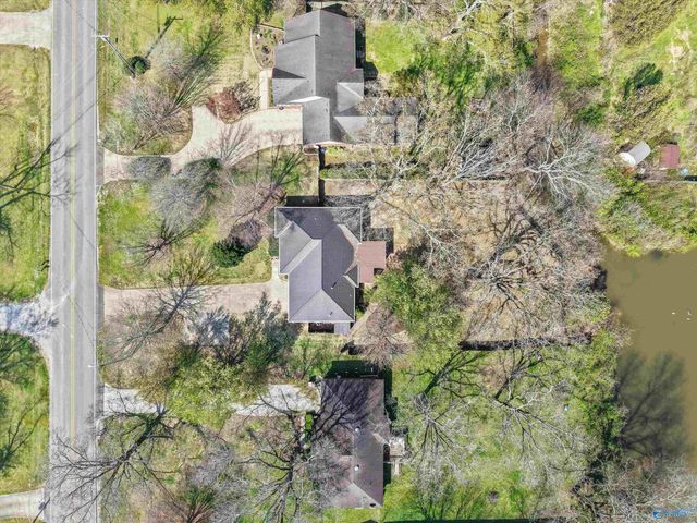 18292 East Limestone Road, Athens, AL 35613