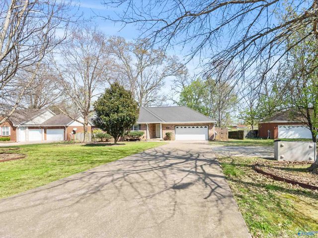 18292 East Limestone Road, Athens, AL 35613