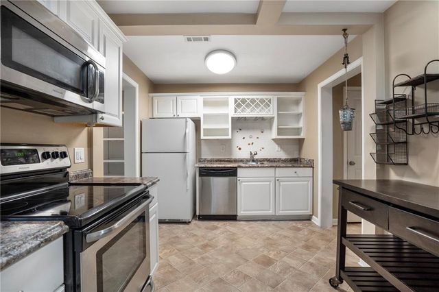 1200 Whitehawk Trail, Lawrenceville, GA 30043