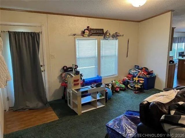 12780 New Lake Road, Henryetta, OK 74437