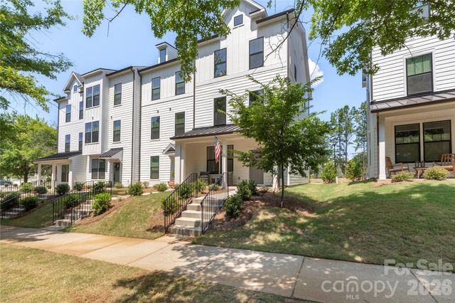 610 District Court, Fort Mill, SC 29708