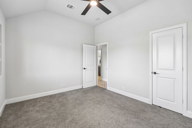 121 Claywood Drive, Glenn Heights, TX 75154