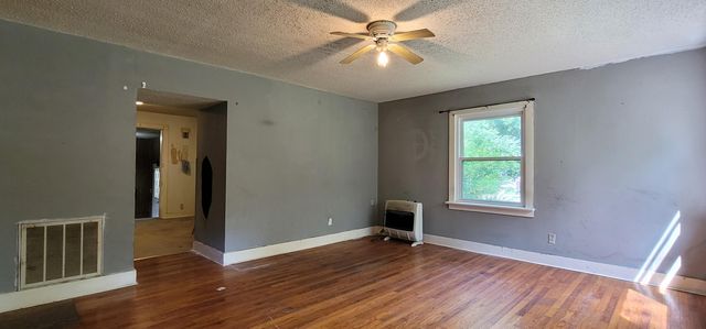 5901 Carr Road, Paducah, KY 42001