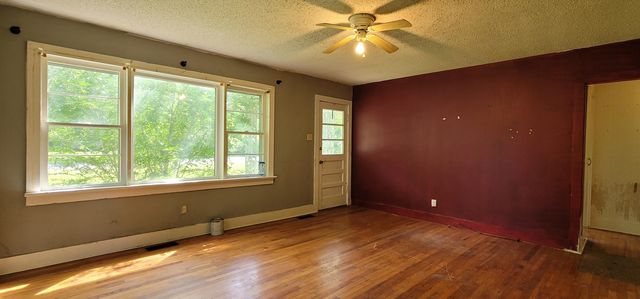 5901 Carr Road, Paducah, KY 42001