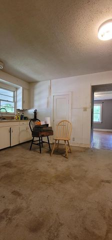 5901 Carr Road, Paducah, KY 42001