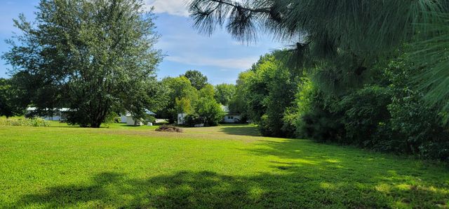 5901 Carr Road, Paducah, KY 42001