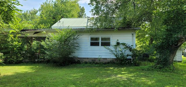 5901 Carr Road, Paducah, KY 42001