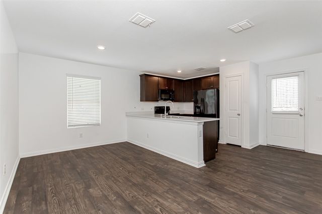 9213 Marilyn Place, Dallas, TX 75227