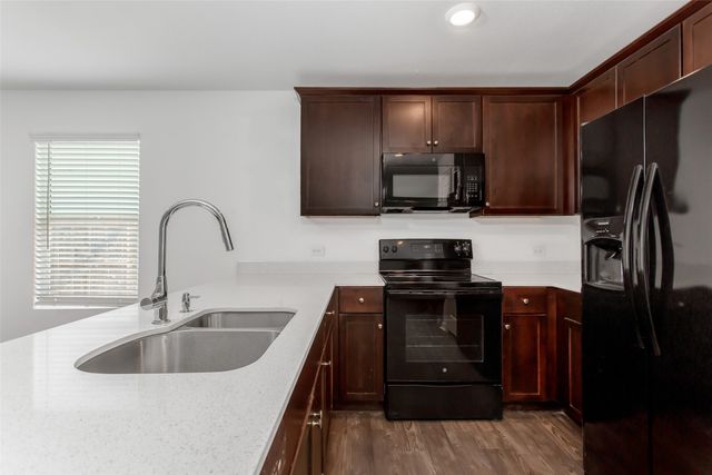 9213 Marilyn Place, Dallas, TX 75227