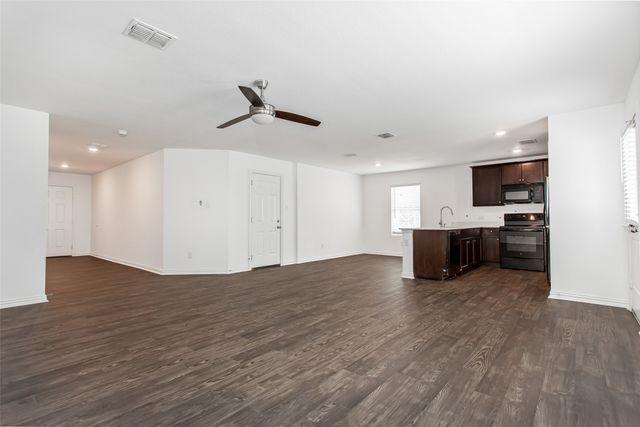 9213 Marilyn Place, Dallas, TX 75227