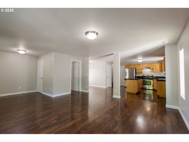 518 Se 14TH Ave, Battle Ground, WA 98604