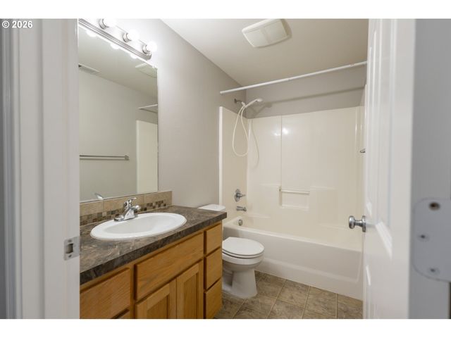 518 Se 14TH Ave, Battle Ground, WA 98604