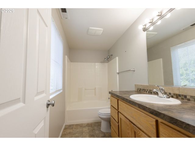 518 Se 14TH Ave, Battle Ground, WA 98604