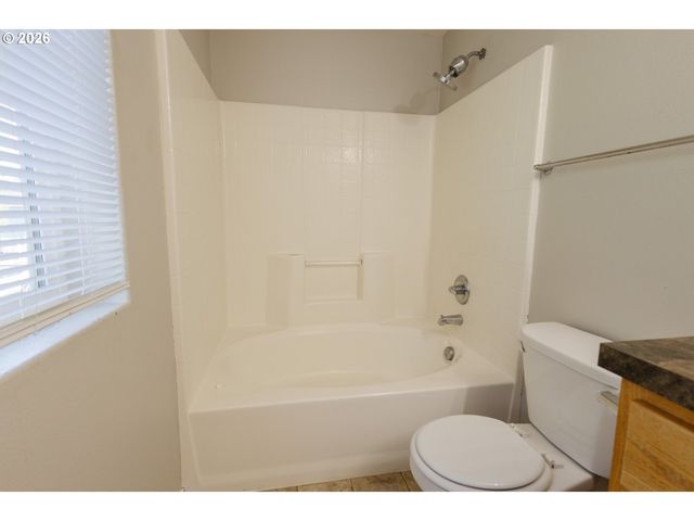 518 Se 14TH Ave, Battle Ground, WA 98604