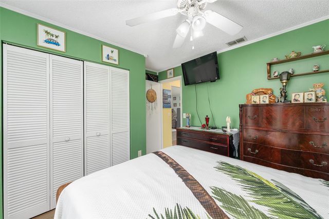 124 OAK CIRCLE, Ocala, FL 34472