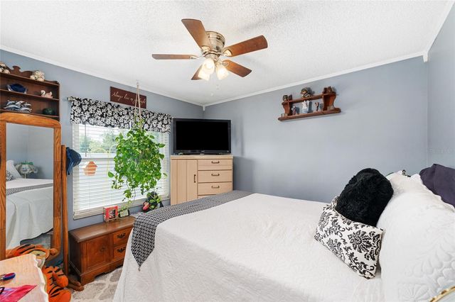 124 OAK CIRCLE, Ocala, FL 34472