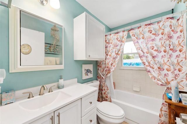 124 OAK CIRCLE, Ocala, FL 34472