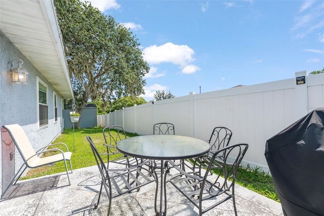 124 OAK CIRCLE, Ocala, FL 34472