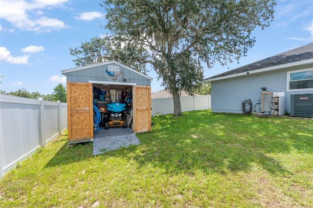 124 OAK CIRCLE, Ocala, FL 34472