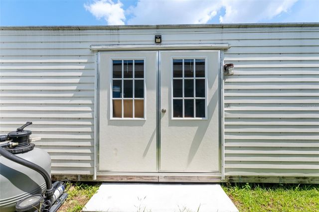 124 OAK CIRCLE, Ocala, FL 34472