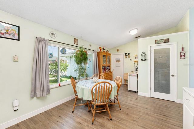 124 OAK CIRCLE, Ocala, FL 34472