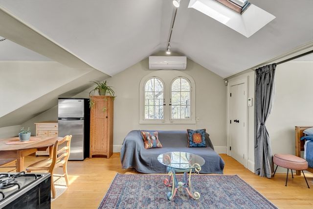 11 Rocky Nook Ter 5, Boston, MA 02130