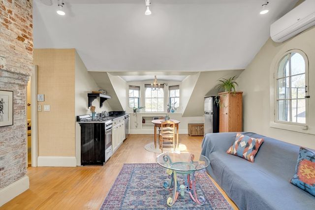 11 Rocky Nook Ter 5, Boston, MA 02130