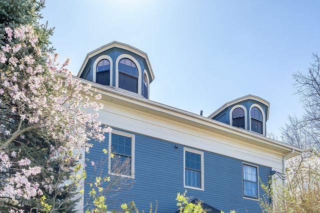 11 Rocky Nook Ter 5, Boston, MA 02130