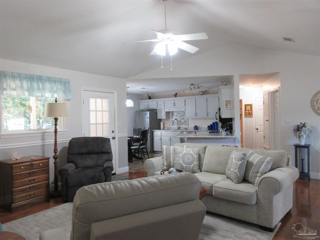 6215 Huntsman Pass, Milton, FL 32570