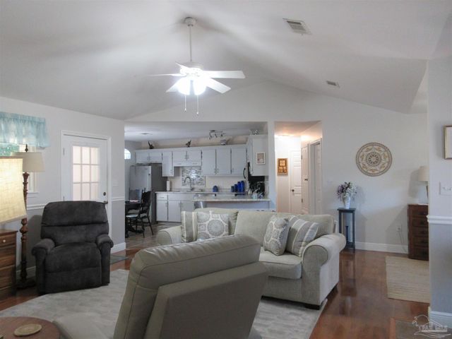 6215 Huntsman Pass, Milton, FL 32570