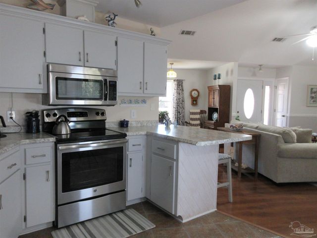 6215 Huntsman Pass, Milton, FL 32570