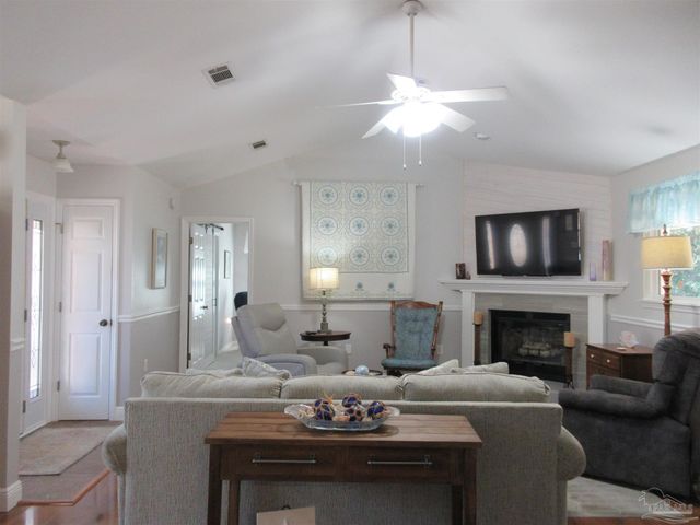 6215 Huntsman Pass, Milton, FL 32570