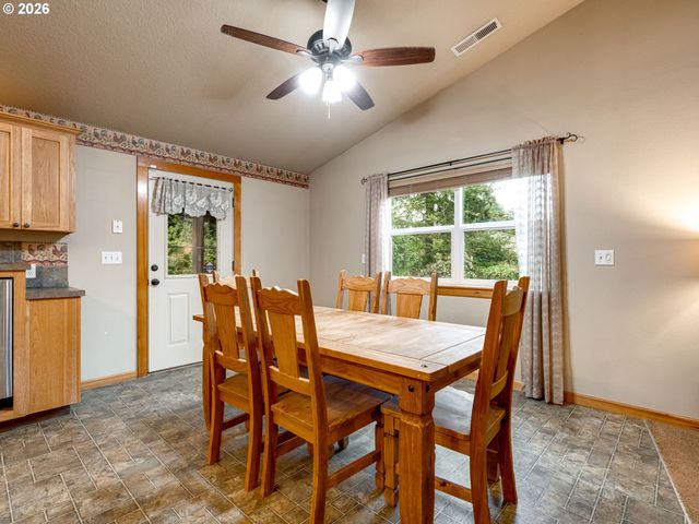 1002 Nw 189TH St, Ridgefield, WA 98642