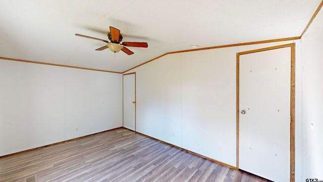 9849 Dennis Ln, Tyler, TX 75703