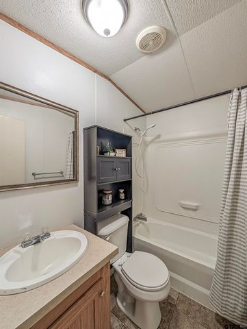 9849 Dennis Ln, Tyler, TX 75703