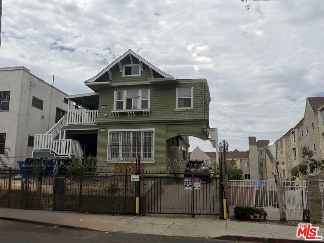 915 S Grand View Street, Los Angeles, CA 90006