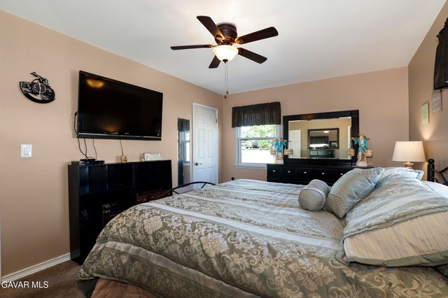 38337 17th Street, Palmdale, CA 93550