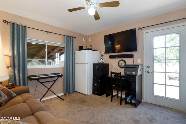 38337 17th Street, Palmdale, CA 93550