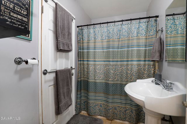 38337 17th Street, Palmdale, CA 93550