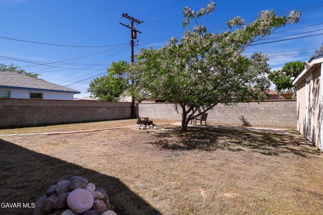 38337 17th Street, Palmdale, CA 93550