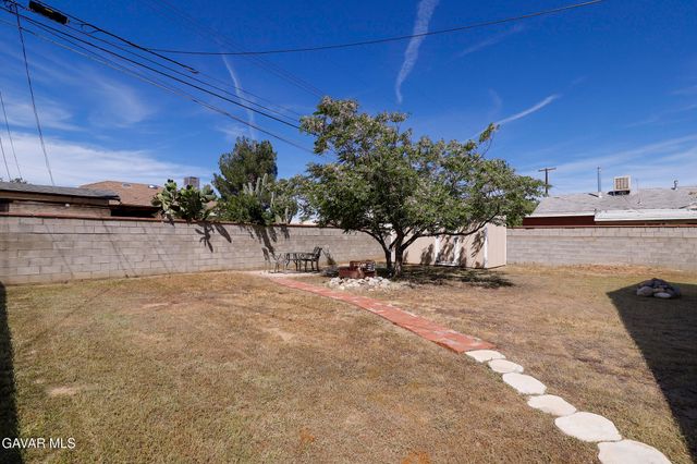 38337 17th Street, Palmdale, CA 93550